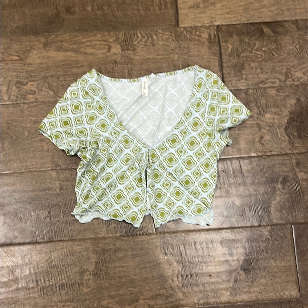 PacSun White and Green V-Neck Crop Top